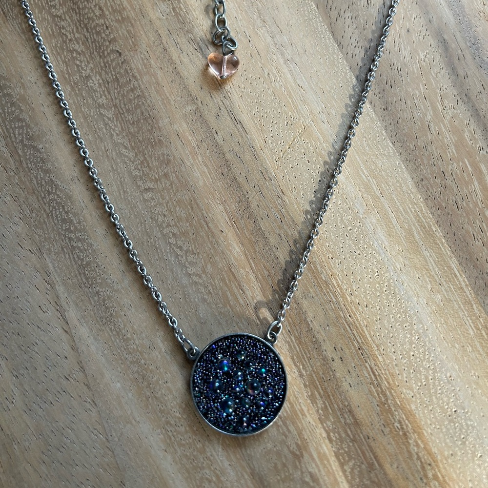 S18 Sabika Emerge Medallion